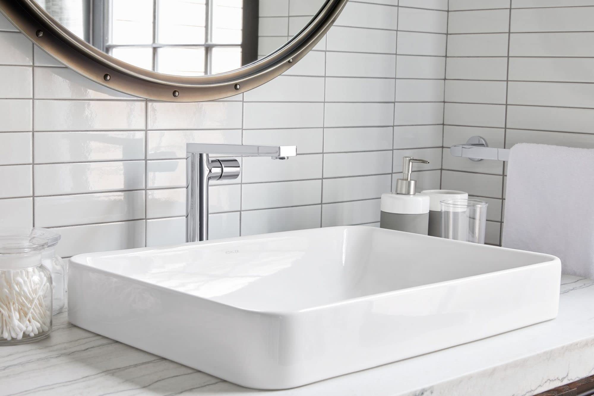 5373 - Vox Bathroom Sink (No faucet holes)