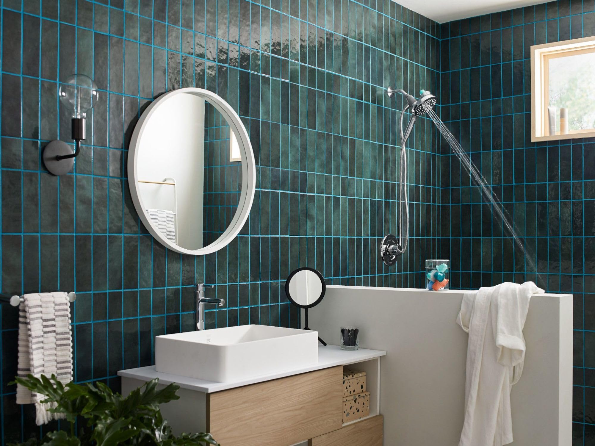 Moen IN208C2SRN Aromatherapy Combination Shower in Spot Resist Brushed Nickel With INLY Capsule Starter Pack Plus
